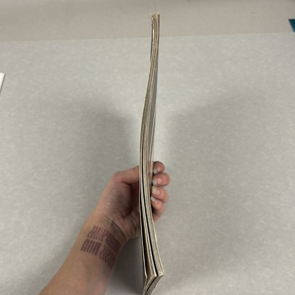 A Window on Williamsburg 1966 publication - Picture 4 of 10